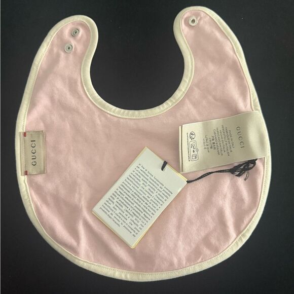 Brand new with box Gucci Pink and Yellow Bib Jetsons collection - Picture 10 of 10